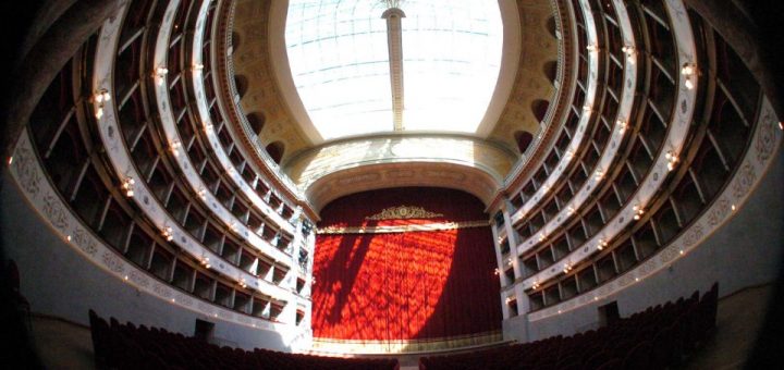 Teatro Goldoni 2 CliccaLivorno